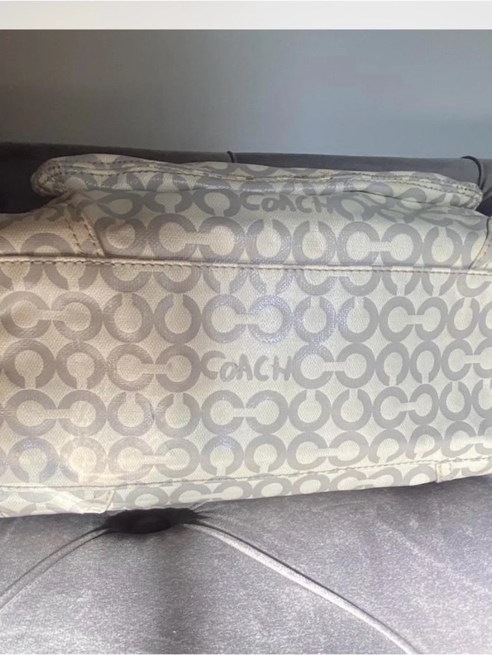The Coach Leah Optic Art Coated Canvas ShoulderBag (Model #13142)